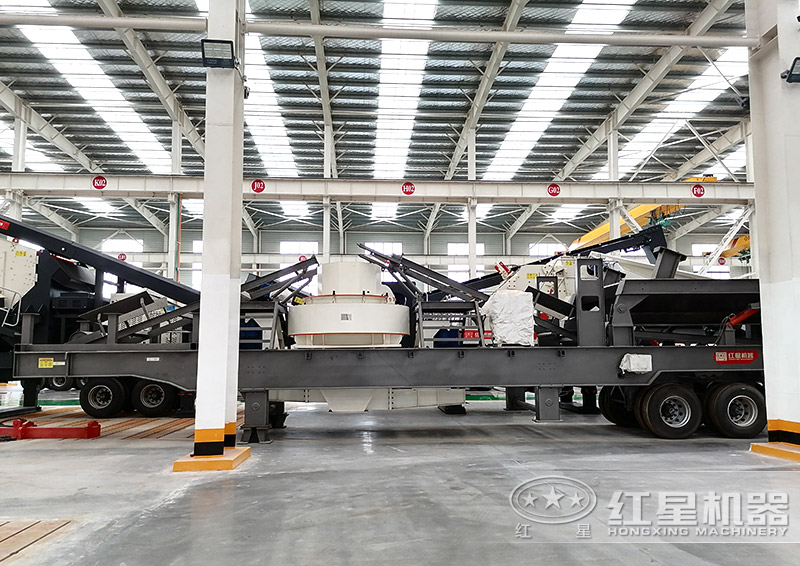 車載移動(dòng)制砂機(jī)，需要搭配半掛車頭